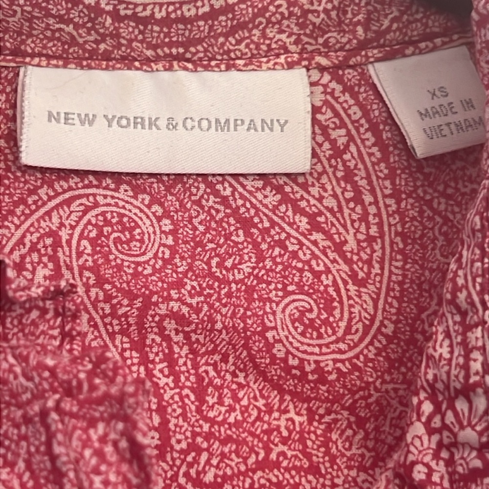 Women’s button down blouse - Picture 2 of 6
